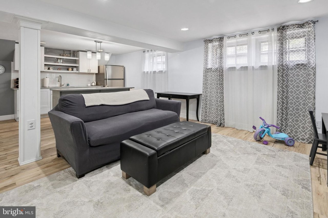 1212 Dale Dr