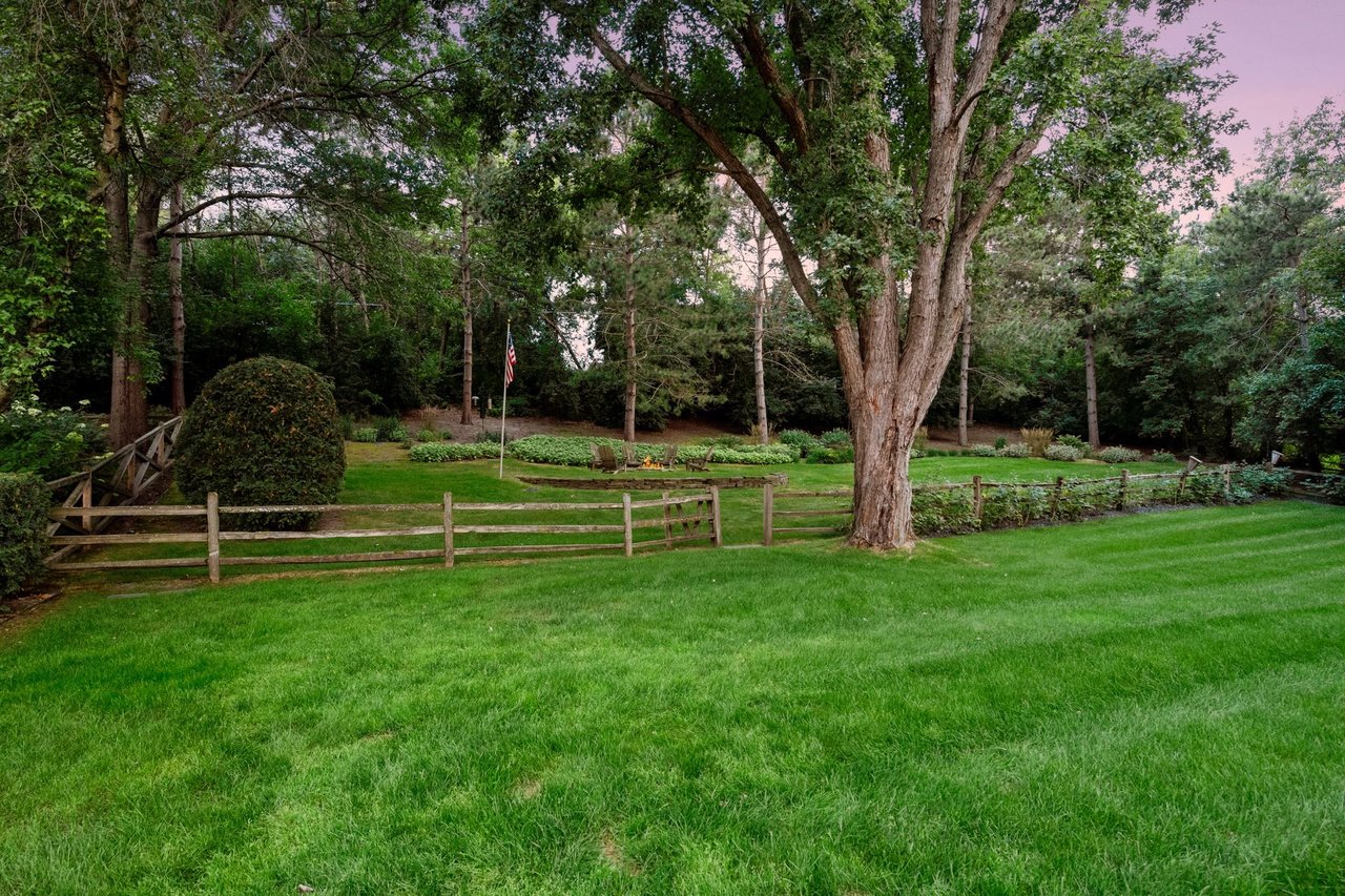 235 Hollander Road, Wayzata