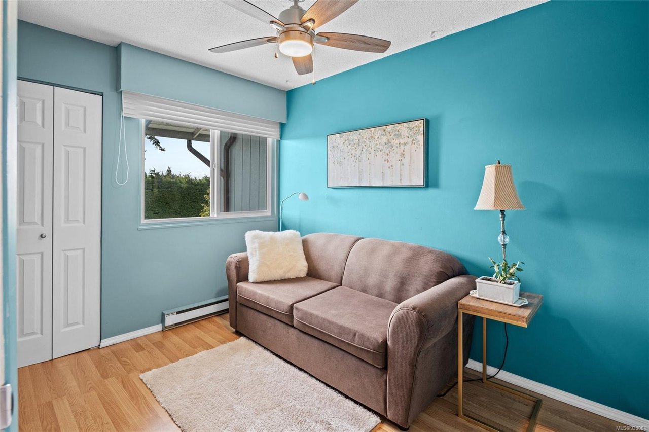 69-3987 Gordon Head Rd
