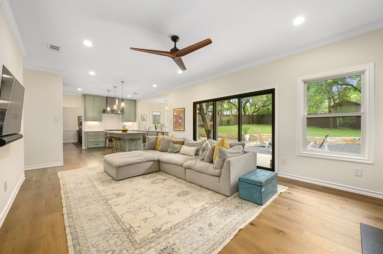 302 Wallis Drive