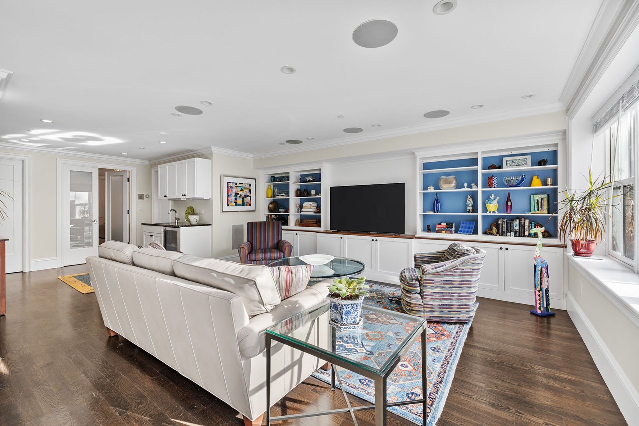 246 West Newton Street Unit 1