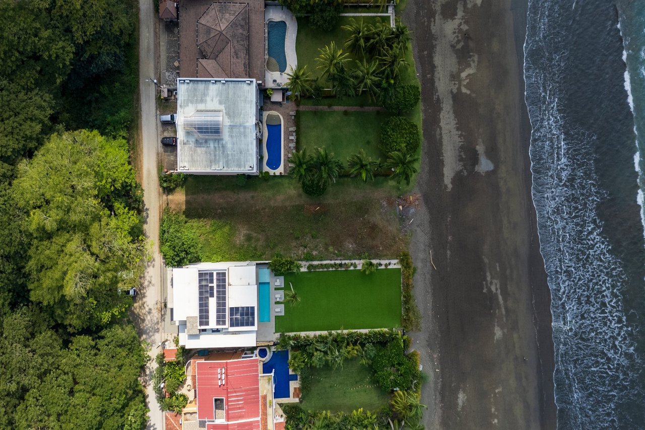 Surfside Beach Lot Y54 – Beachfront, Playa Potrero