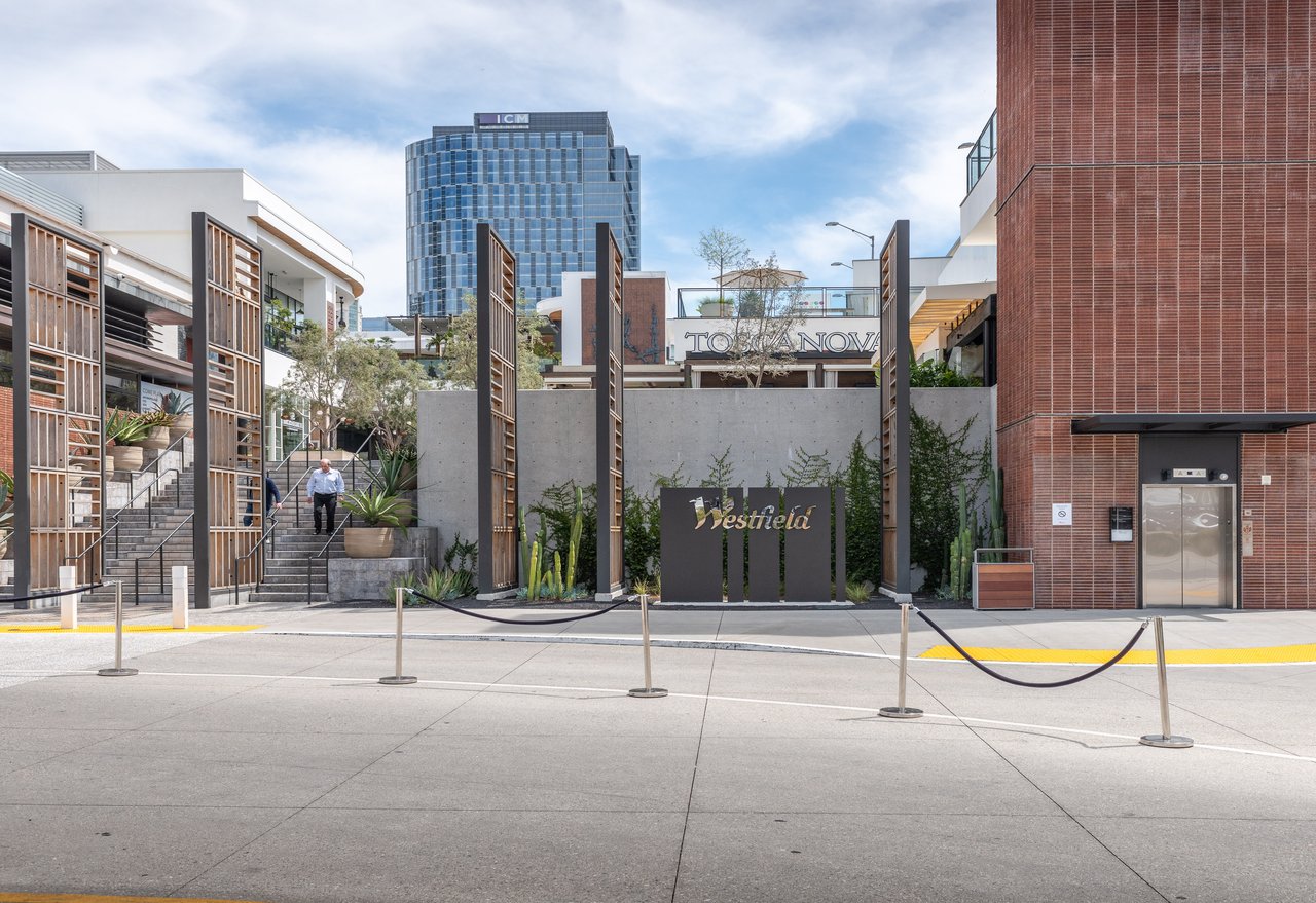 1930 S Beverly Glen Blvd #306