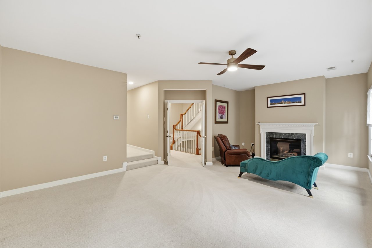 1627 Colonial Hills Drive