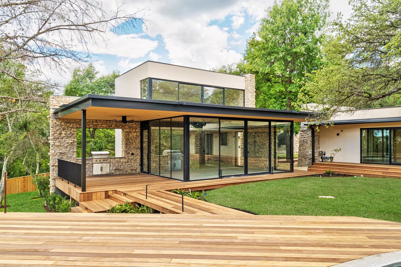203 Wildcat Hollow and 100 Redbud Trail