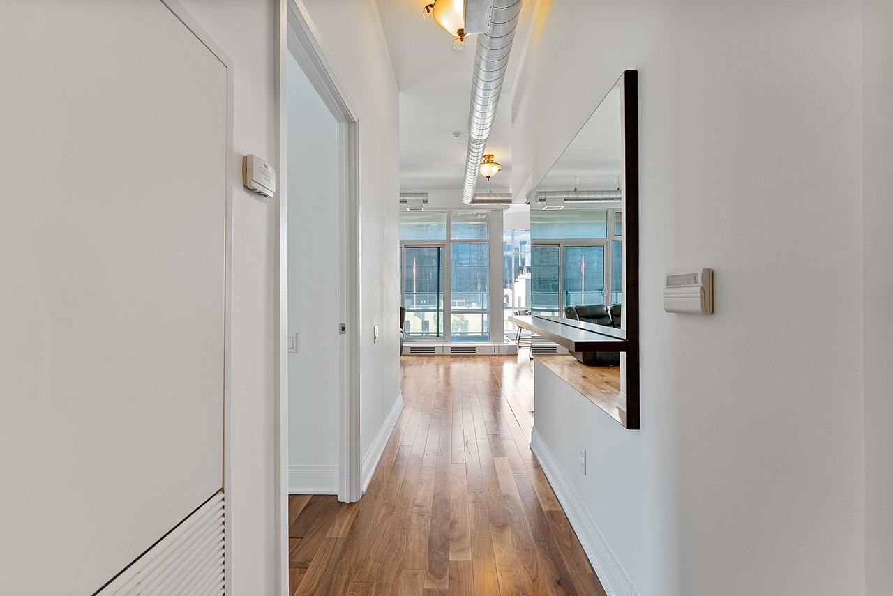 2191 Yonge Street Unit: L7