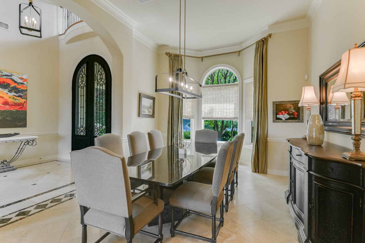 1812 Chalk Rock Cove
