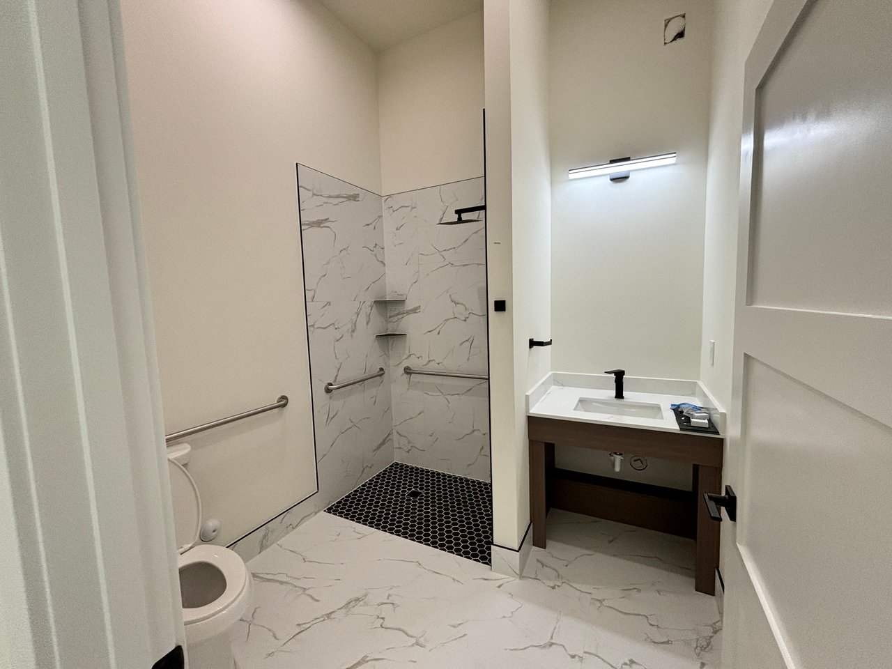 5216 Delridge Way SW | Storefront 1 & 2 