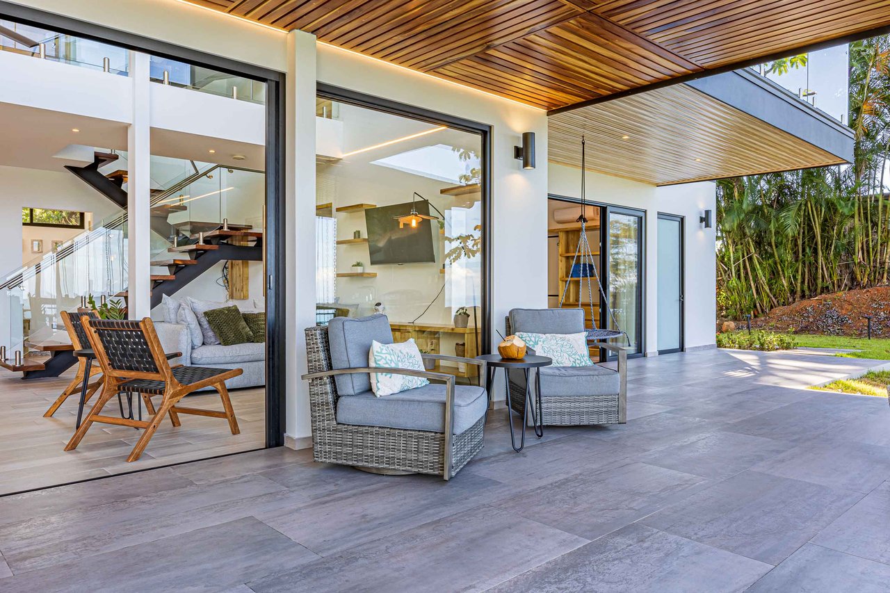 Exclusive Luxury Villa with Infinity Pool