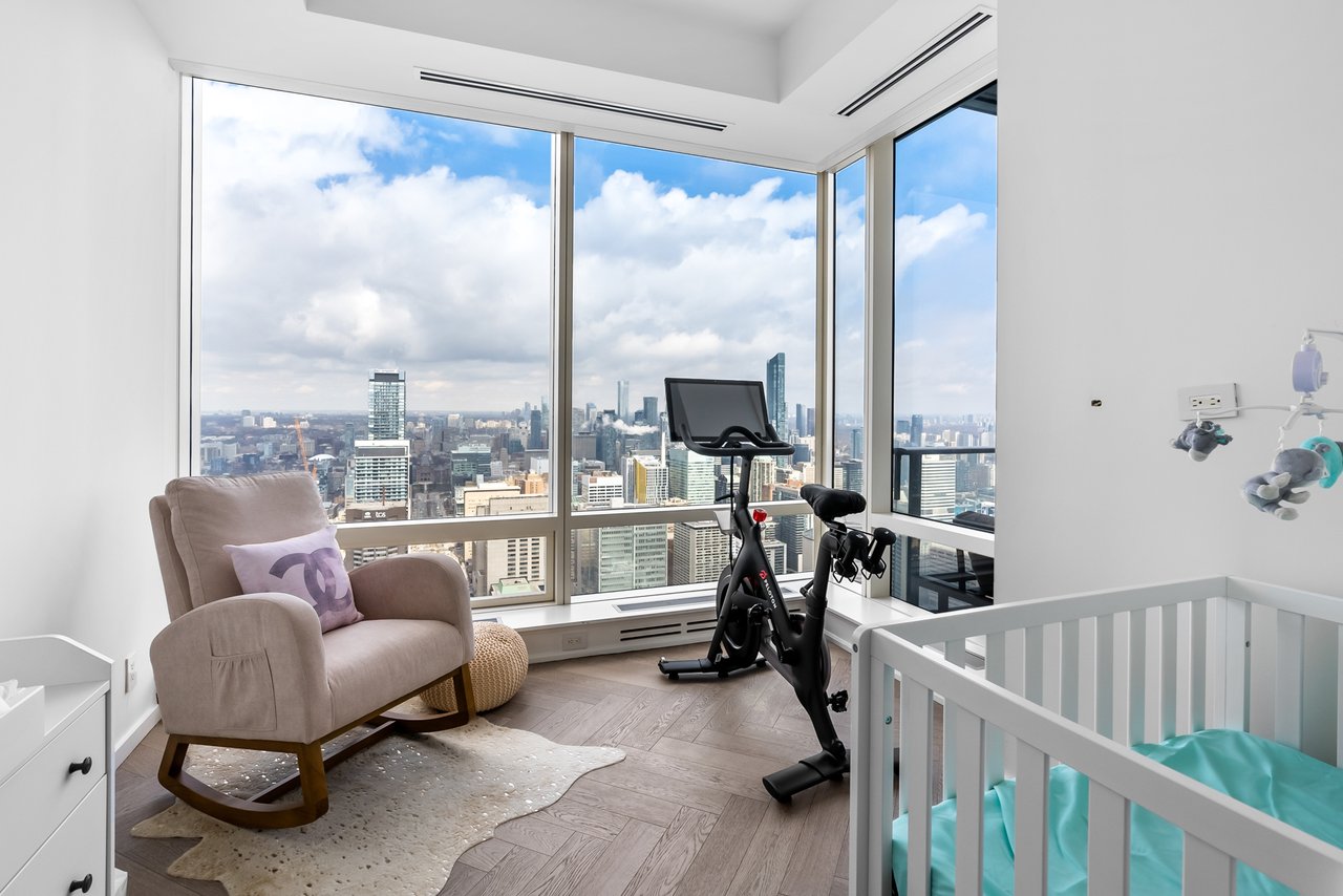 Suite 5804- 180 University Avenue