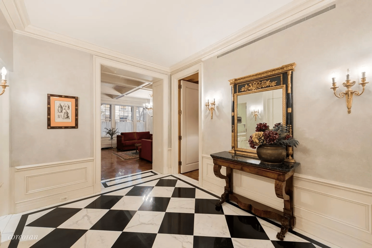 555 Park Avenue #1E