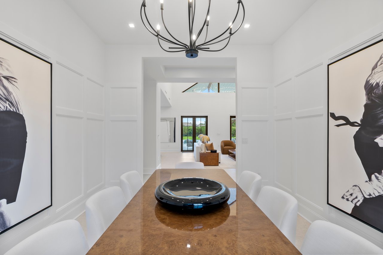 Beautiful Modern Farmhouse in Glenvar Heights