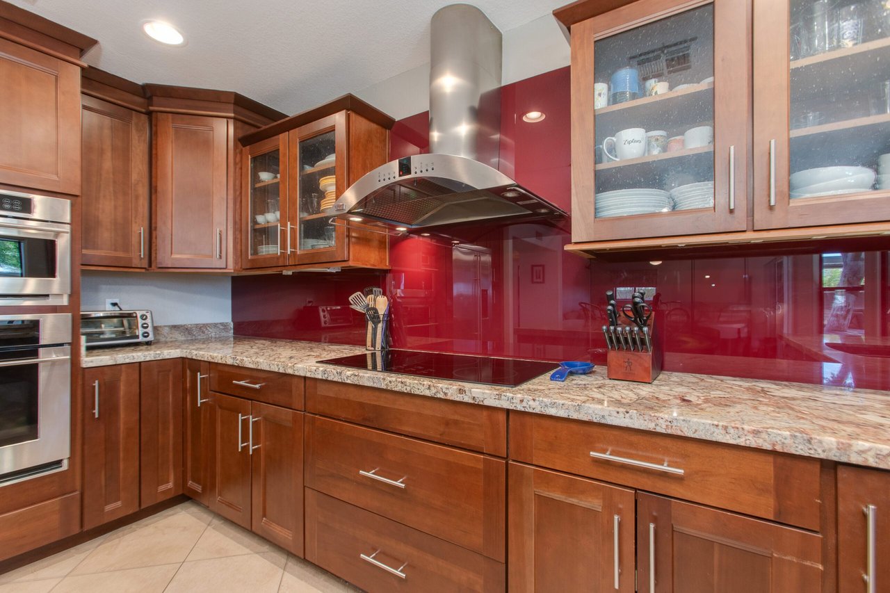 1067 E Seminole Dr.