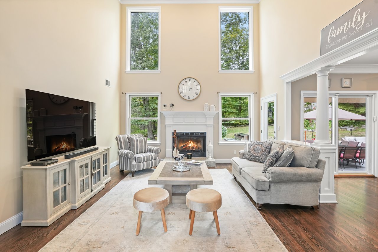 19 Ledgewood Lane