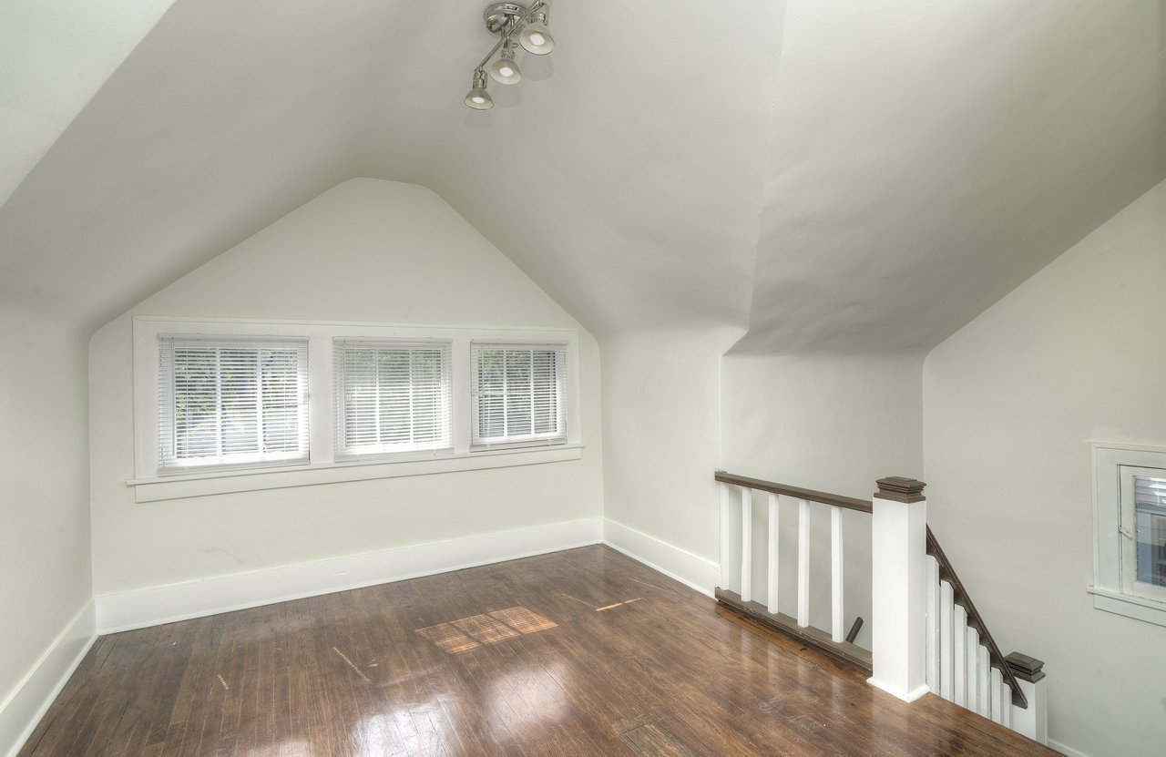 724 S 5th Street