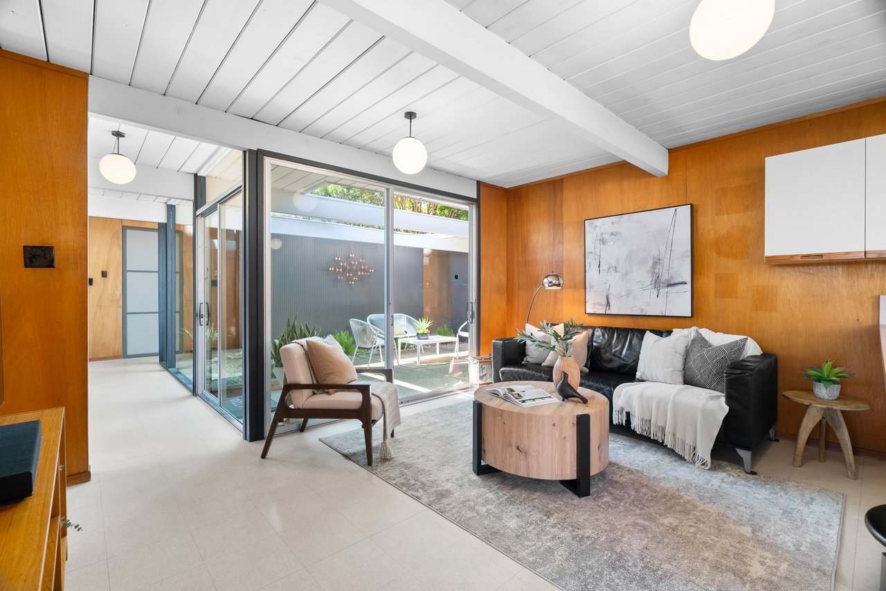2326 Fairglen Drive