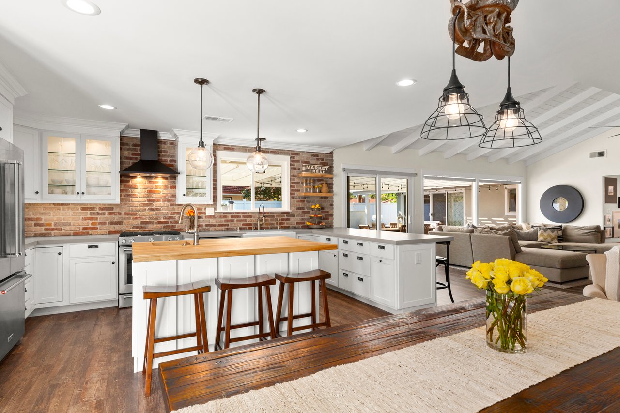 The House Everyone Wants, That Only One Gets in North Tustin