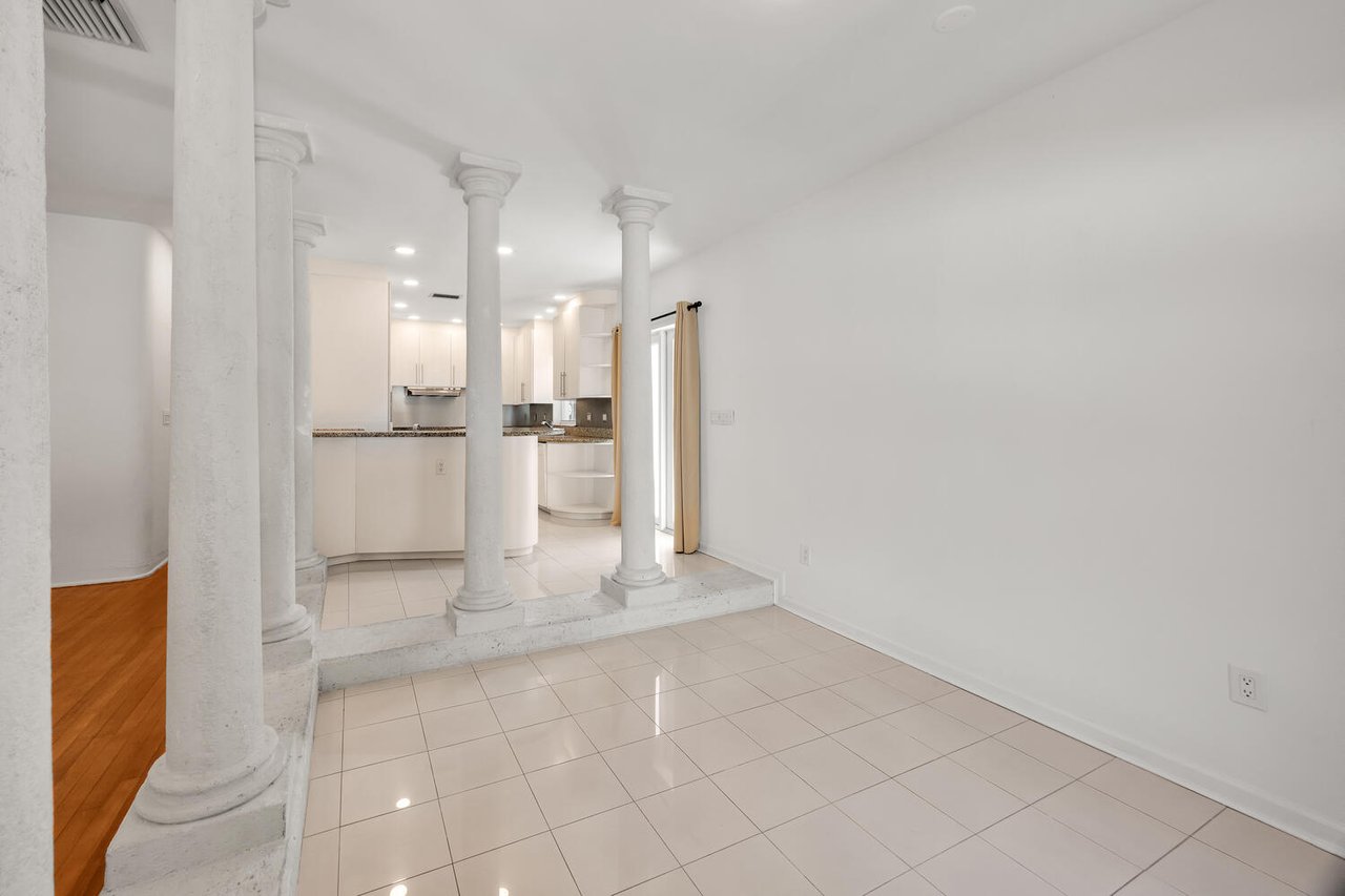 Art Deco Gem in Coral Gables