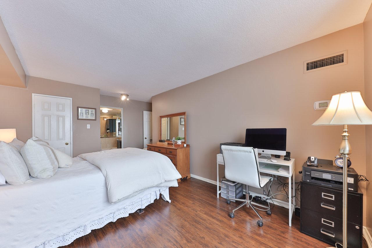20 Cherrytree Drive #1104