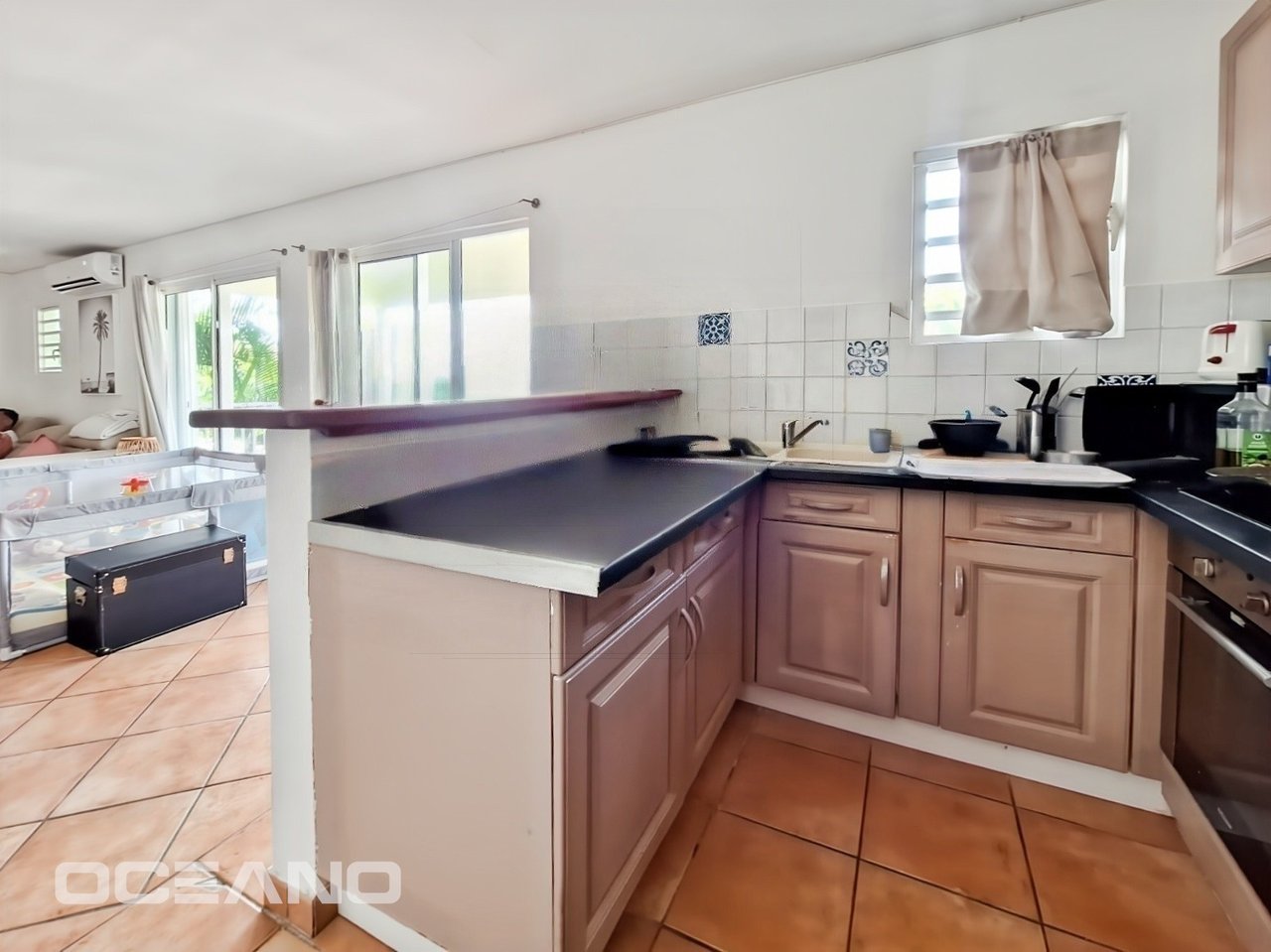 3-bedroom condo - Orient Bay