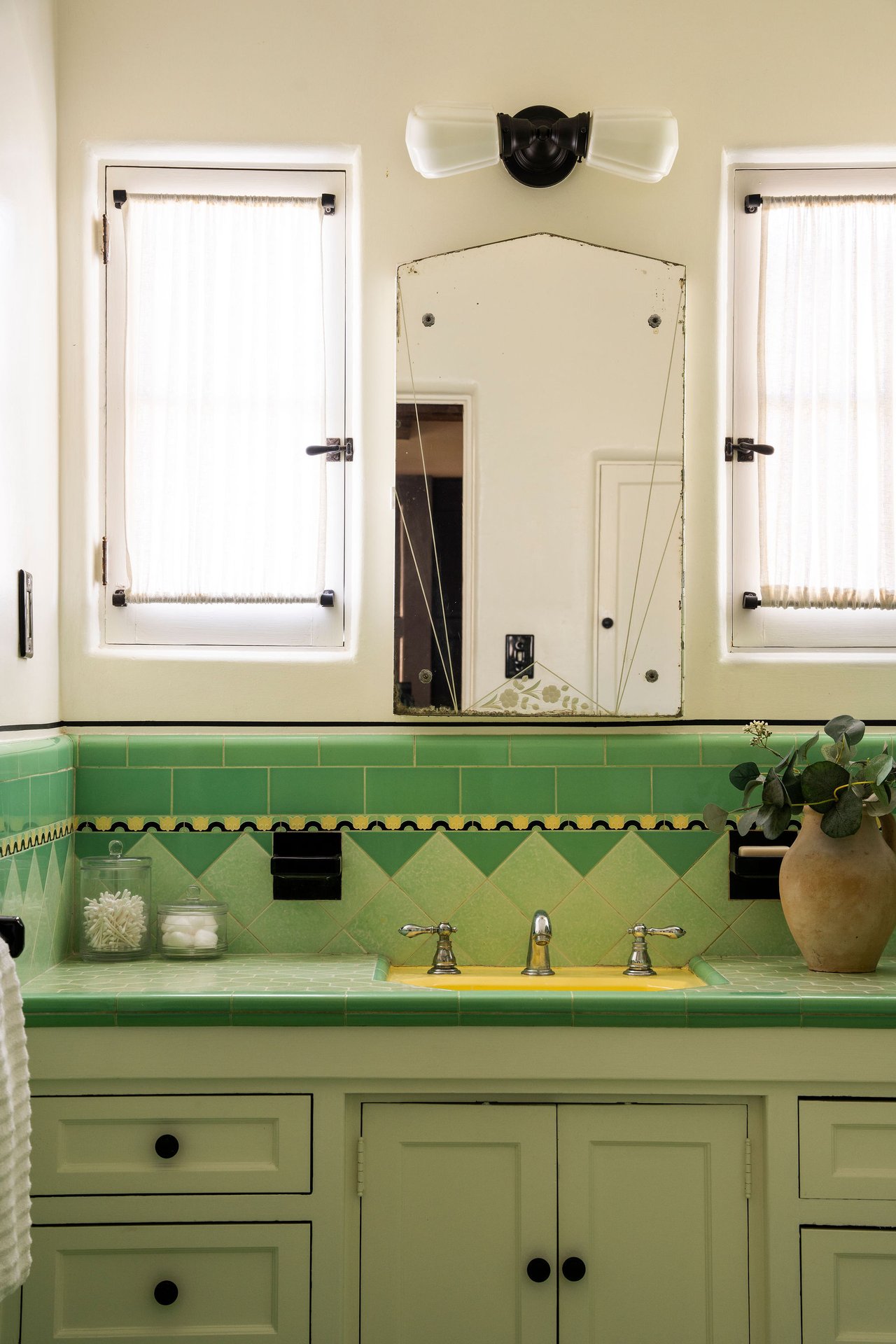 :: The Bower House, 1933 :: 