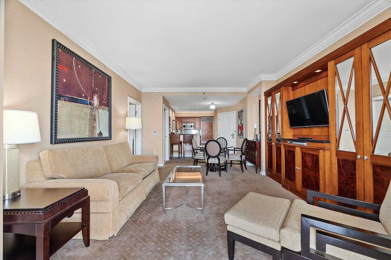 125 East Harmon Avenue 3520