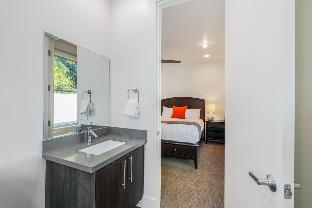 51125 Evangeline Way - Villa 3
