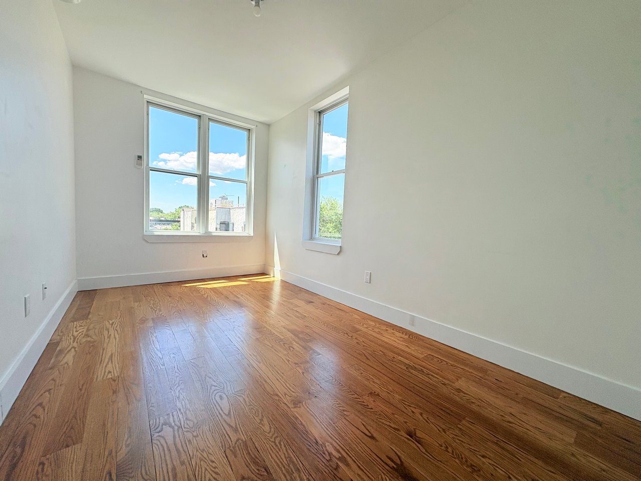 1068 Putnam Avenue 4B