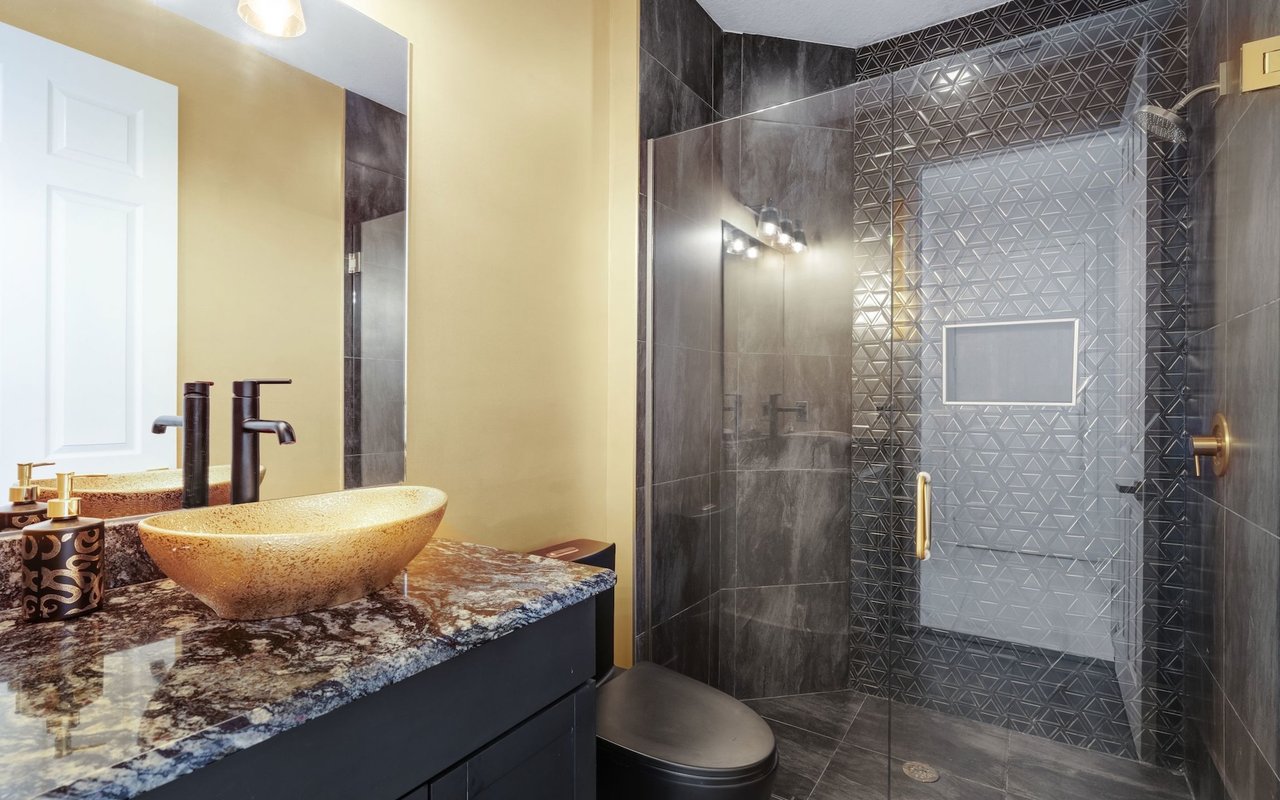 11604 Meadowrun Cir