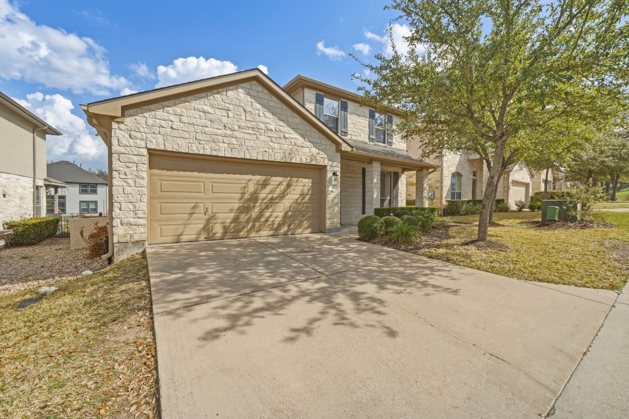 Elegantly Updated Lakeway Retreat w/ New Roof