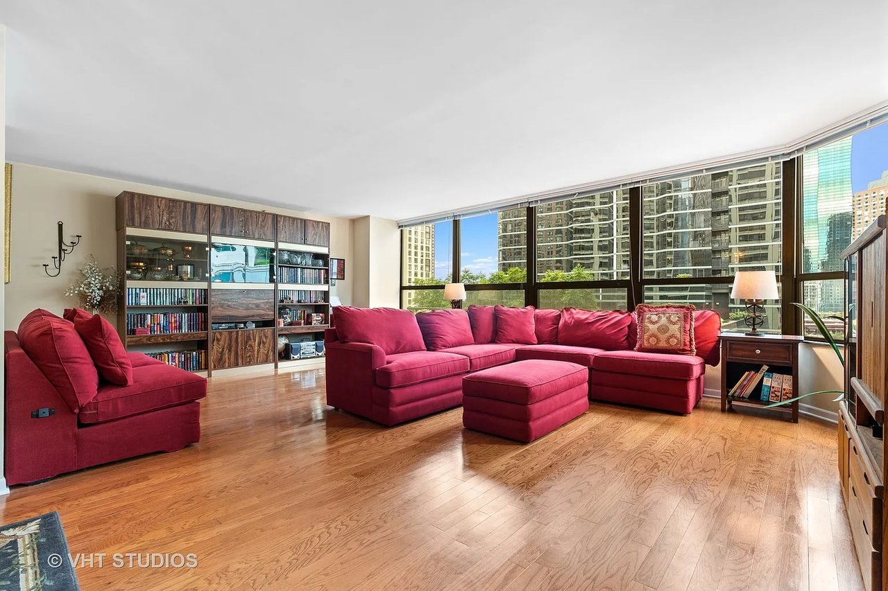 400 E Ohio St Apt 1001