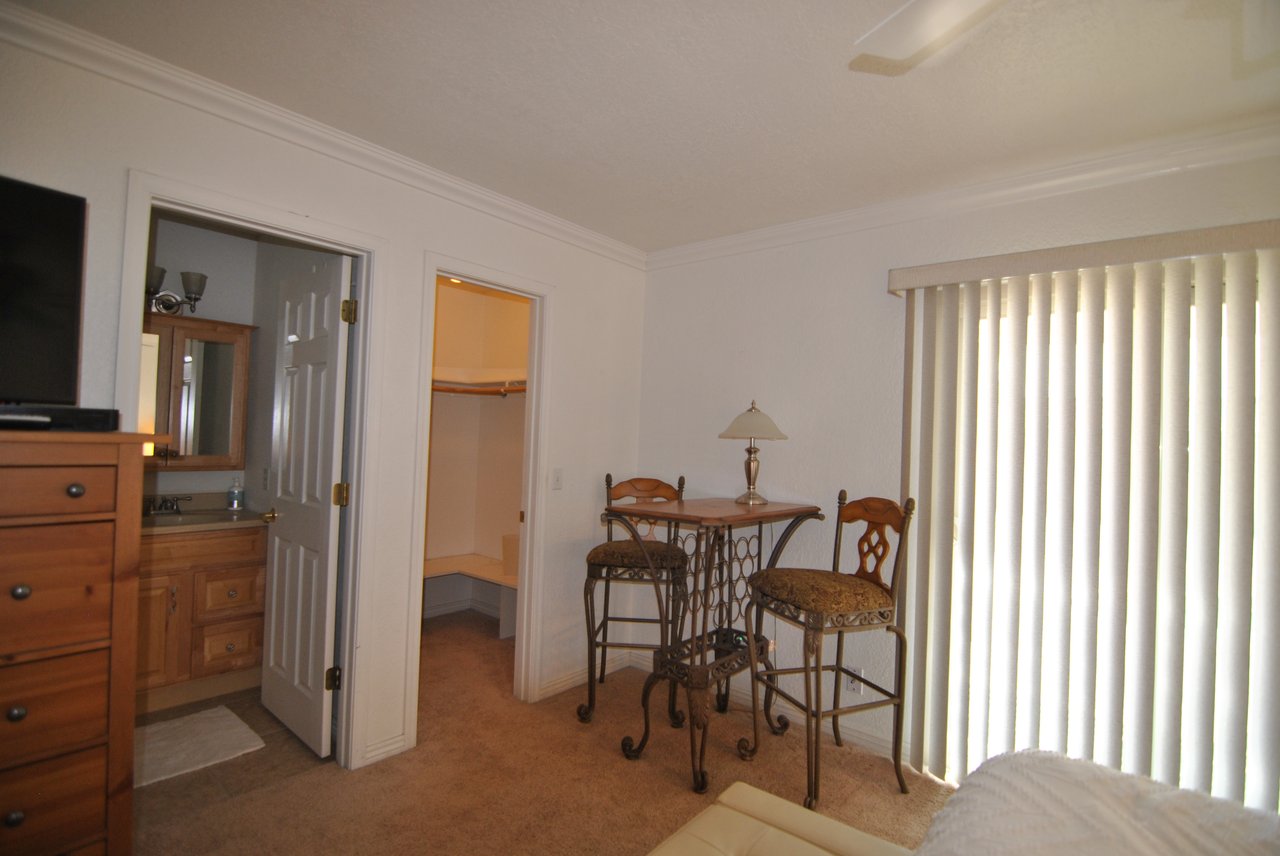 1666 Topaz Dr 