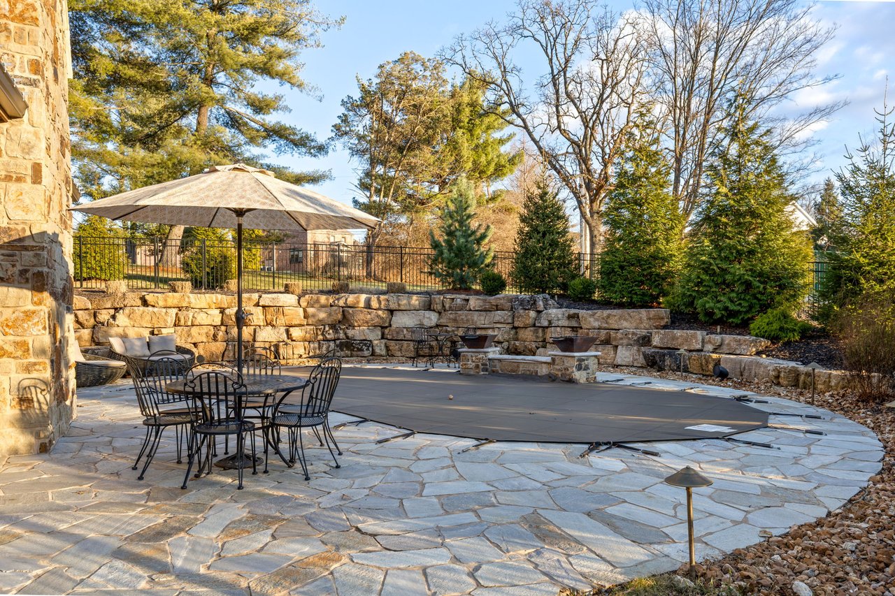 24 Williamsburg Estates Drive