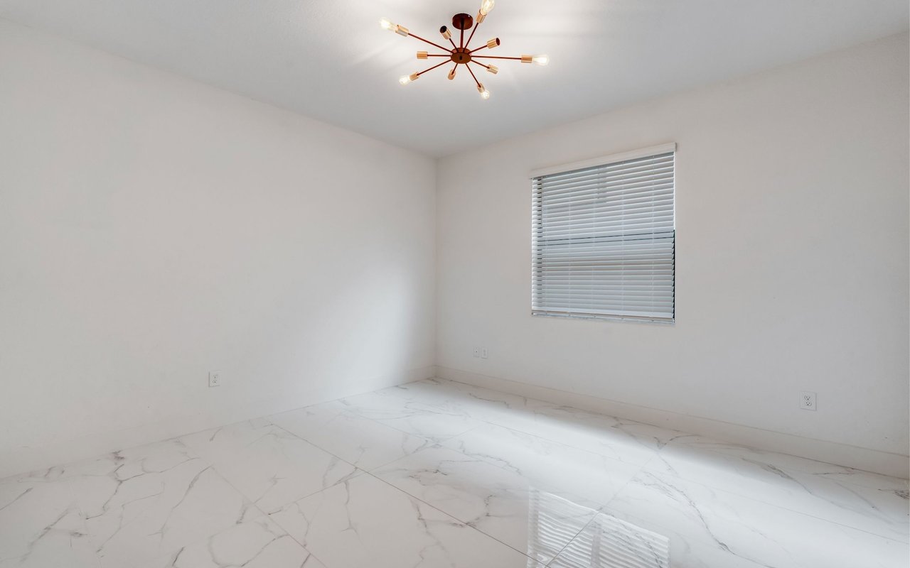 11604 Meadowrun Cir