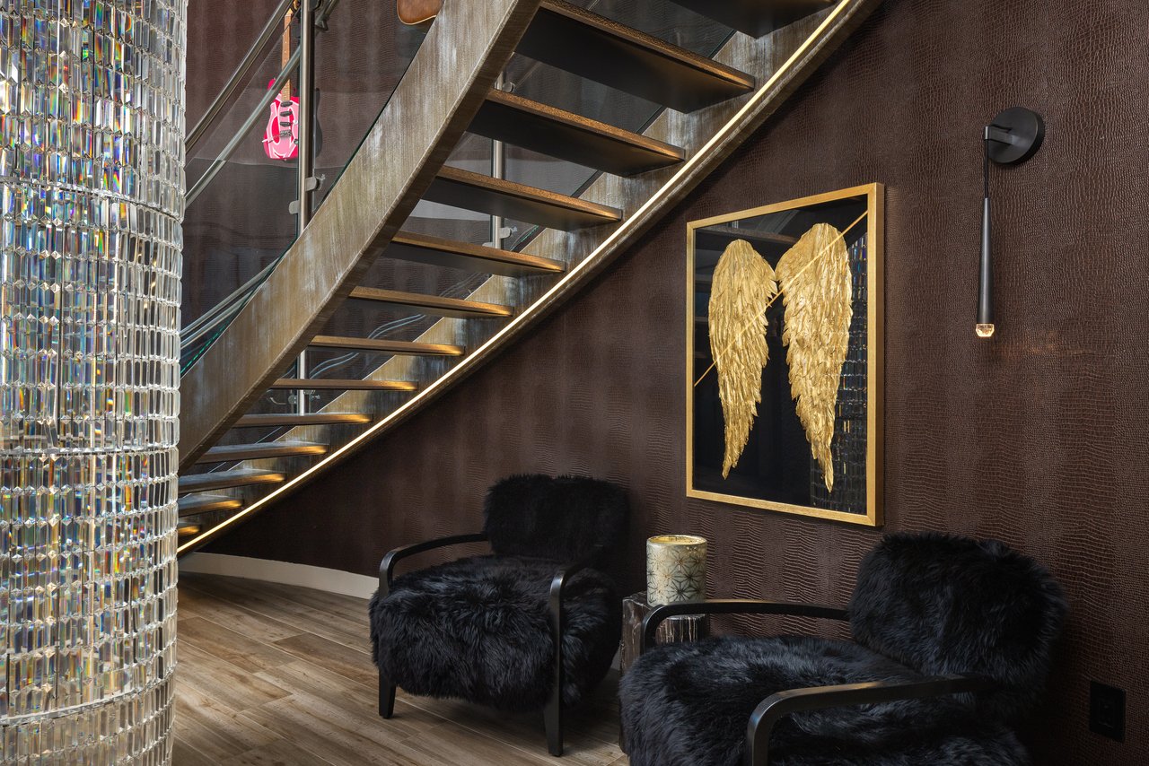 140 E RIO SALADO Parkway 1201