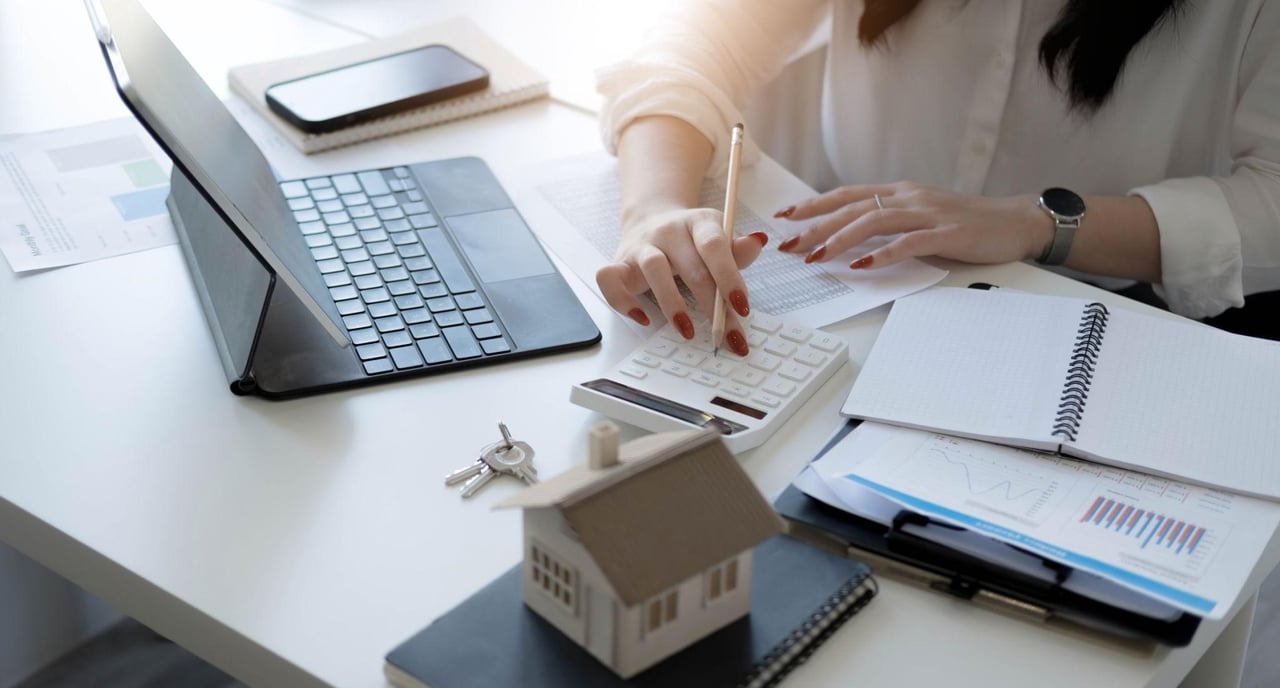 🏡 Why Smart Buyers Focus on Monthly Cost—Not Just Purchase Price