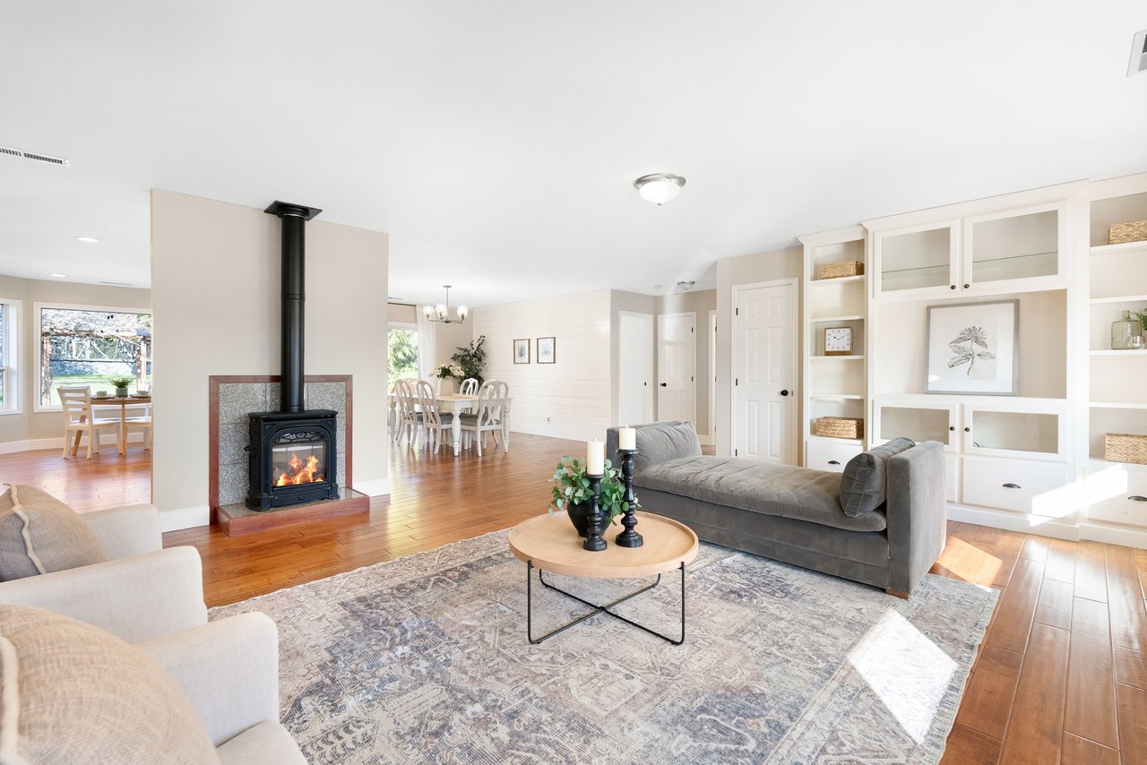  Dreamy Rambler on Over Half an Acre