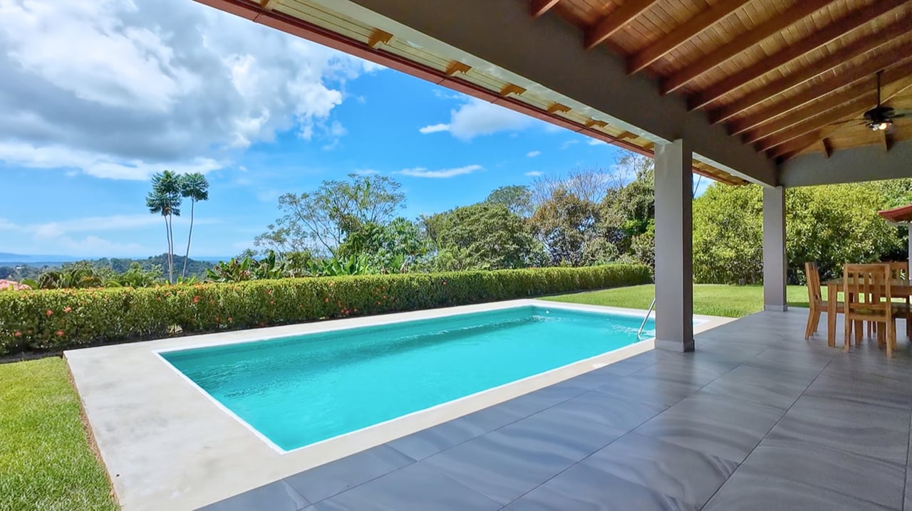 Casa Jean, Window of the Soul 