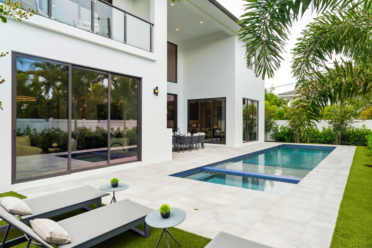 Boca Riviera Farmhouse