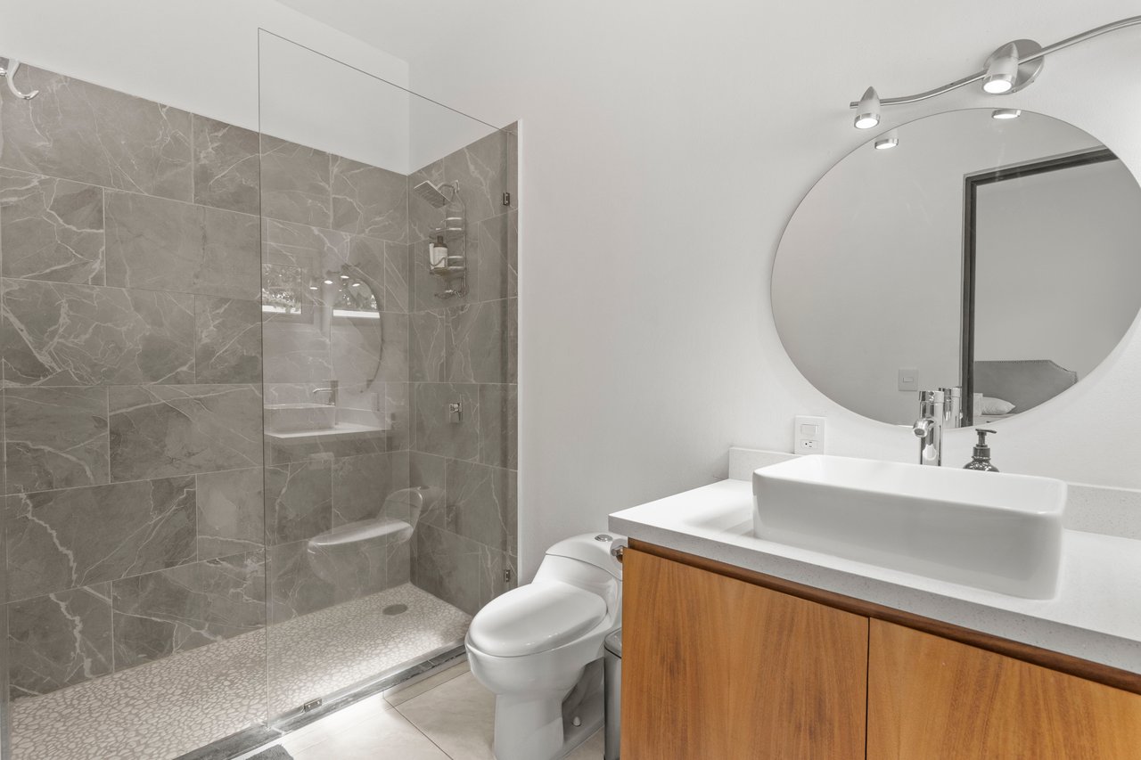 5 Bed Casa Luxe – Elevated Living in Bucerías Only $625K USD