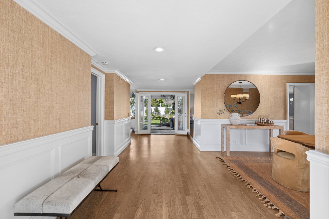 2606 Lighthouse