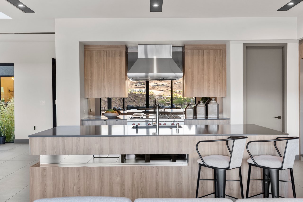 1463 Solitude Ridge Dr