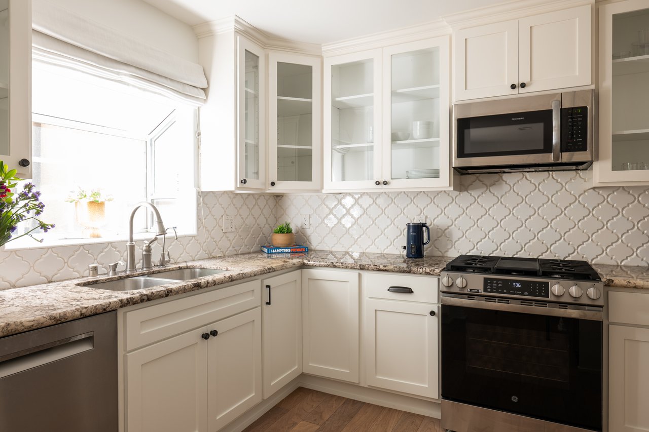 146 S Clark Dr Unit: 101, West Hollywood