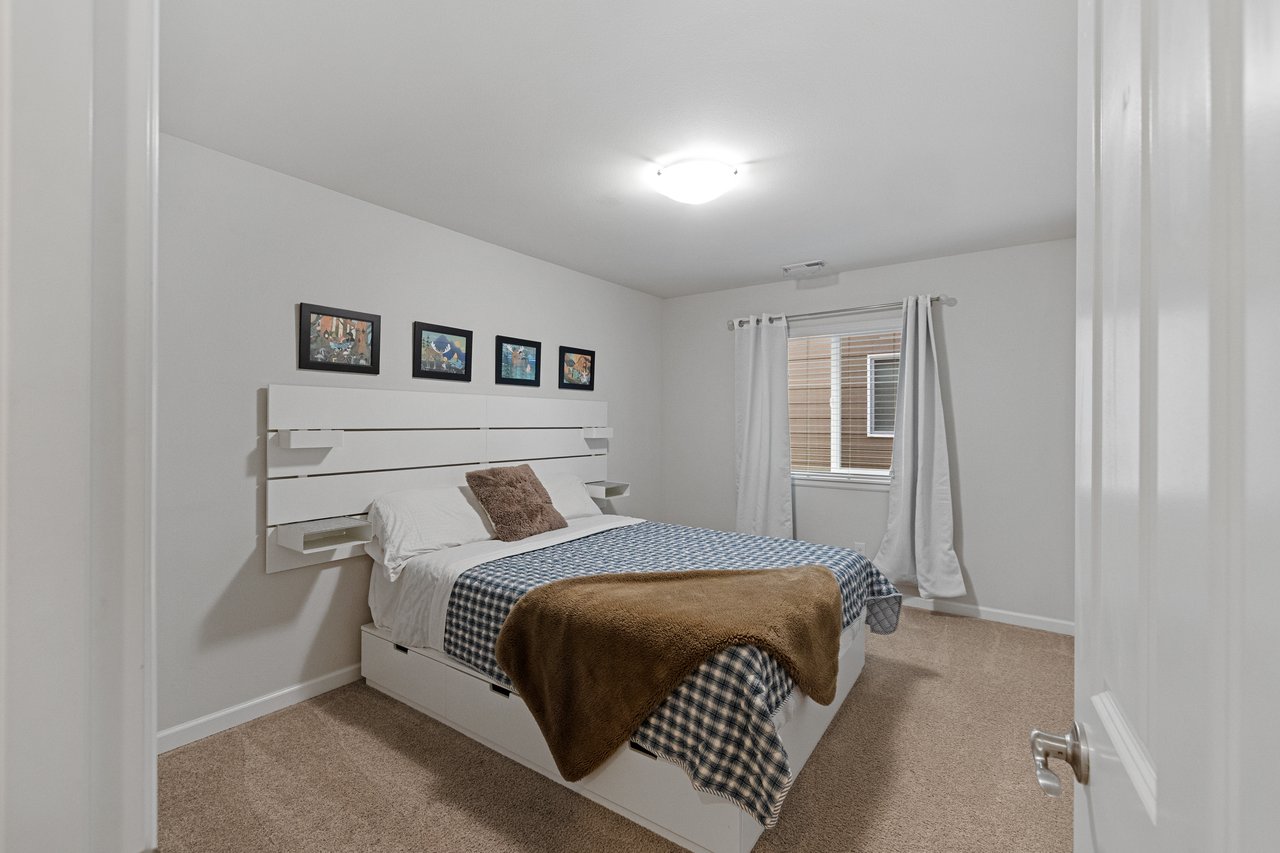 20334 85th Place NE