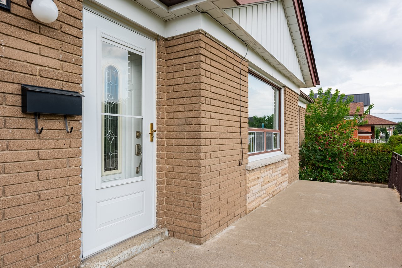 2468 Donnavale Drive