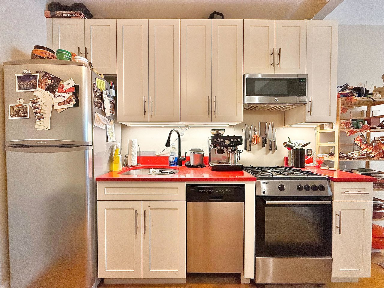 250 Melrose Street 2L