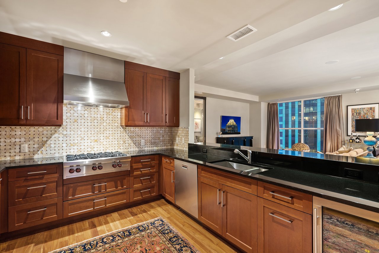 98 San Jacinto, #2002