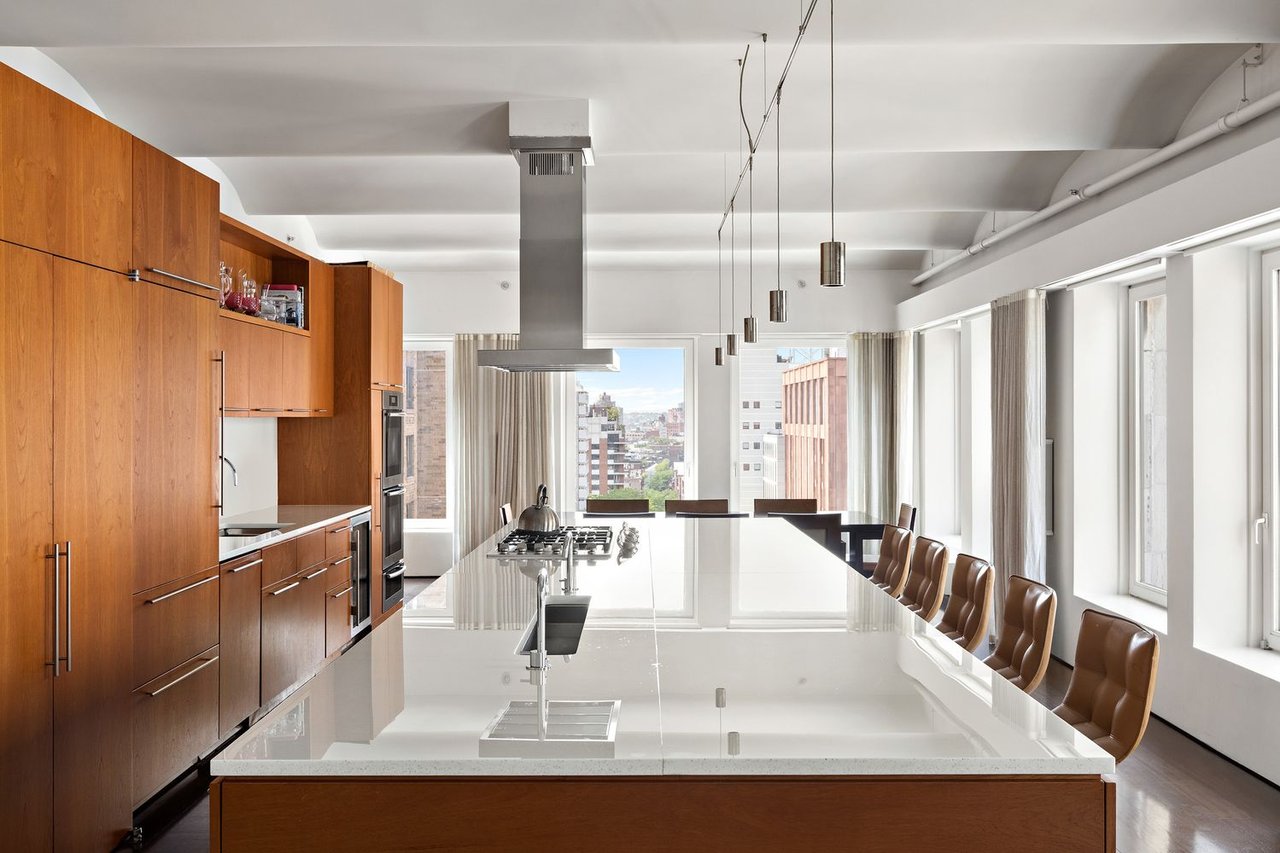 682 Broadway, #10