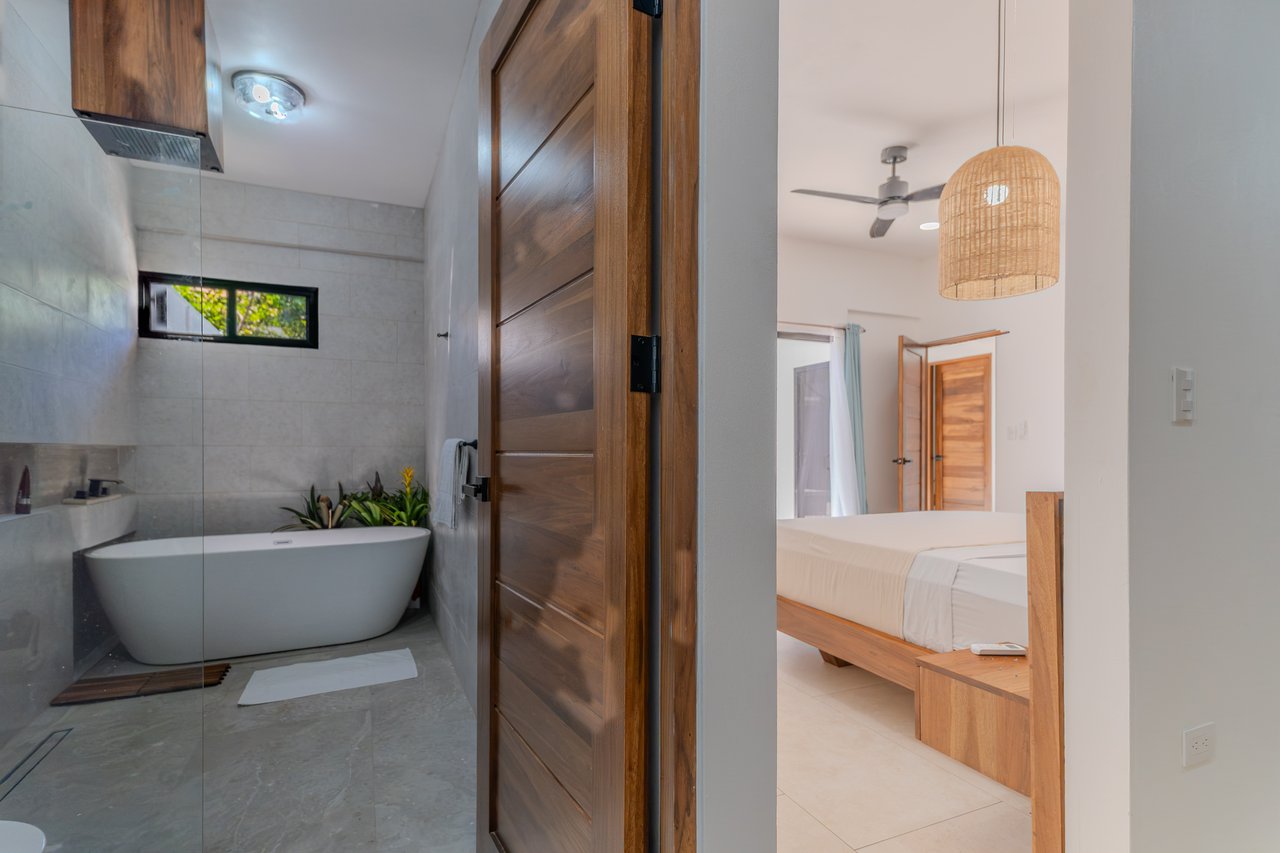 LOCATION,LOCATION, LOCATION – 3-BEDROOM VILLA STEPS FROM THE BEACH