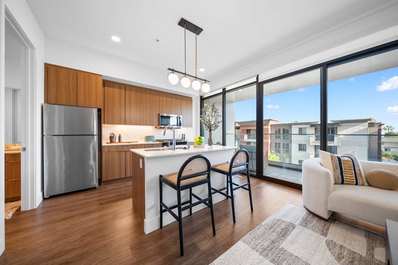 218 N El Molino #415 